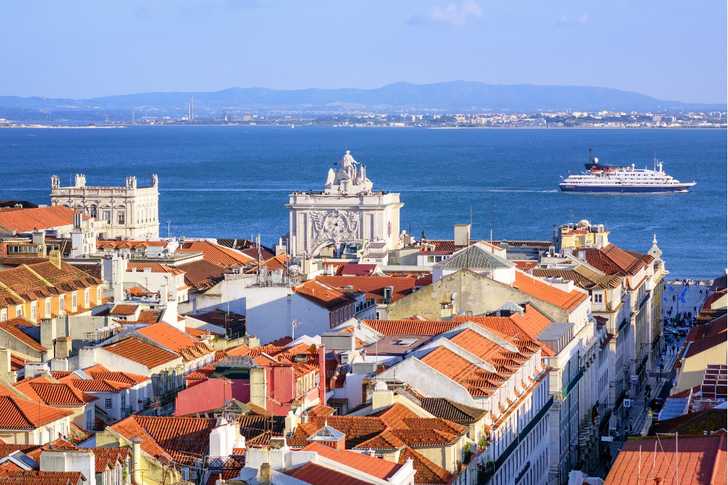 Lisboa sobre el río Tajo